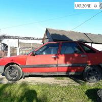 Седан Renault 21 I 1988 у Буську