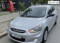 Седан Hyundai Accent IV 2013 в Киеве
