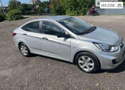 Седан Hyundai Accent IV 2012 в Киеве
