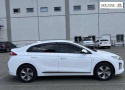 Хэтчбек 5 дверей Hyundai IONIQ I 2019 в Киеве