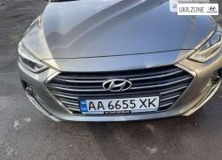 Седан Hyundai Elantra 2018 в Киеве