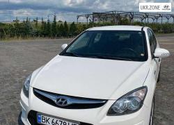 Хэтчбек 5 дверей Hyundai i30 I Рестайлинг 2011 в Ровно