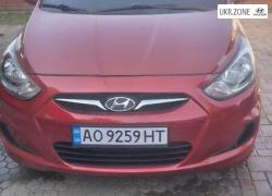 Седан Hyundai Accent IV 2012 в Ужгороде