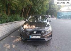 Седан Hyundai Sonata VII (LF) 2015 в Киеве
