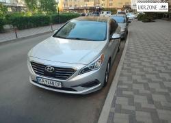 Седан Hyundai Sonata VII (LF) 2015 в Киеве