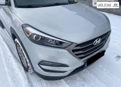 Внедорожник 5 дверей Hyundai Tucson III 2016 в Полтаве