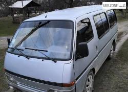 Минивэн Isuzu Fargo I 1992 в Ужгороде