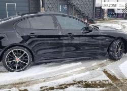 Седан Jaguar XE I 2015 в Ужгороде