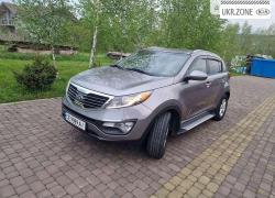 Внедорожник 5 дверей Kia Sportage III Рестайлинг 2015 в Черновцах