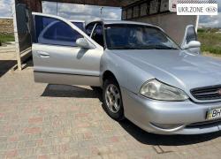 Седан Kia Clarus II 2000 в Болграде