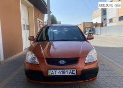 Хэтчбек 5 дверей Kia Rio II 2006 в Ивано-Франковске