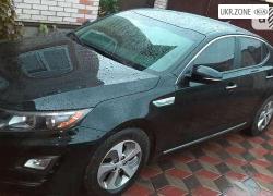 Седан Kia Optima III Рестайлинг 2015 в Тростянце