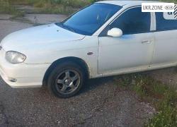Седан Kia Sephia 2001 в Киеве