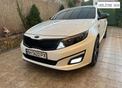 Седан Kia K5 2015 в Одессе