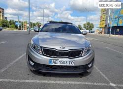 Седан Kia Optima 2013 в Днепре