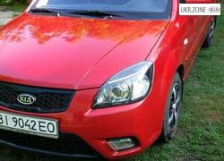 Седан Kia Rio 2011 в Миргороде