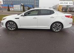 Седан Kia Optima III Рестайлинг 2014 в Киеве