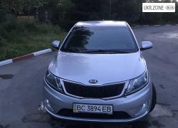 Хэтчбек 5 дверей Kia Rio III 2013 в Львове