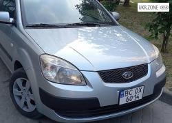Седан Kia Rio II 2008 в Новояворовске