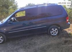 Мінівен Kia Carnival I Рестайлінг 2004 у Ужгороді