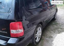 Минивэн Kia Carnival I Рестайлинг 2003 в Рахове