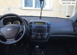 Универсал 5 дверей Kia Ceed I 2008 в Остроге