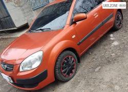 Хэтчбек 5 дверей Kia Rio II 2006 в Доброполье