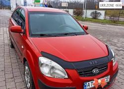 Хэтчбек 5 дверей Kia Rio II 2006 в Ивано-Франковске