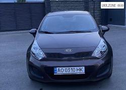 Хэтчбек 5 дверей Kia Rio III 2012 в Ужгороде