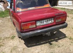 Седан ВАЗ (LADA) 2107 I 1988 в Тячеве