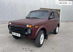 Внедорожник 3 двери ВАЗ (LADA) 2121 (4x4) I Рестайлинг 2003 в Кропивни́цком