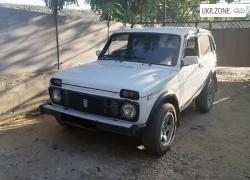 Внедорожник 3 двери ВАЗ (LADA) 2121 (4x4) I 1990 в Фрунзовке