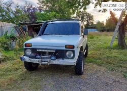 Внедорожник 3 двери ВАЗ (LADA) 2121 (4x4) I Рестайлинг 1996 в Львове