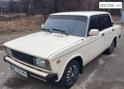 Седан ВАЗ (LADA) 2105 I 1990 в Кривом Роге