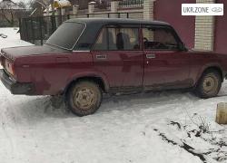 Седан ВАЗ (LADA) 2107 I 1996 в Синельниково