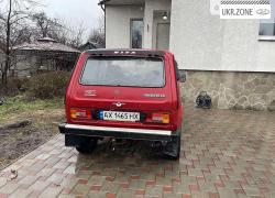 Внедорожник 3 двери ВАЗ (LADA) 2121 (4x4) I 1992 в Харькове