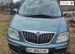 Компактвэн Lancia Phedra I 2008 в Гайсине
