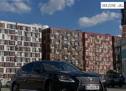 Седан Lexus LS IV Рестайлинг 2013 в Киеве