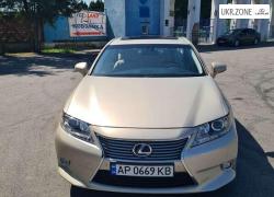 Седан Lexus ES VI 2013 в Ужгороде