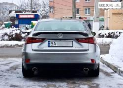 Седан Lexus IS 2016 у Дніпрі