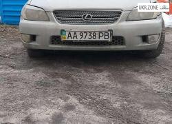Седан Lexus IS I 2000 в Киеве