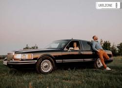 Седан Lincoln Town Car II 1991 в Киеве