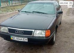 Седан Audi 100 1990 в Долине