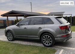 Внедорожник 5 дверей Audi Q7 2015 в Ровно