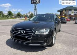 Седан Audi A8 2017 в Львове