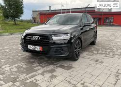 Внедорожник 5 дверей Audi Q7 2015 в Ровно