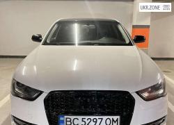 Седан Audi A4 IV (B8) Рестайлинг 2013 в Львове