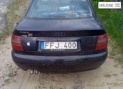 Седан Audi A4 I (B5) 1997 в Репках