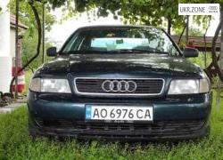 Седан Audi A4 I (B5) 1995 у Ужгороді