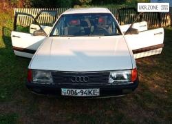 Седан Audi 100 1988 в Киеве